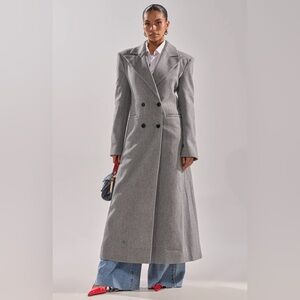 Akira SCARLETT LUXE TRENCH COAT. Size S. Can fit a M.